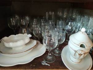 lot 146 image: Collection of Dishes and Glassware