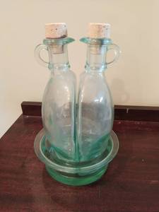lot 148 image: Vintage Oil and Vinegar Bottle Set