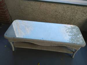 lot 195 image: Lloyd Flanders Wicker Coffee Table with Glass Top