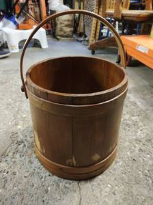 lot 205 image: Vintage Wood Bucket