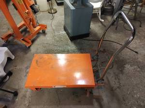 lot 216 image: Hydraulic Scissor Lift Cart Dolly by Central Hydraulics