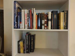 lot 262 image: Collection of Books and National Geographic DVDs
