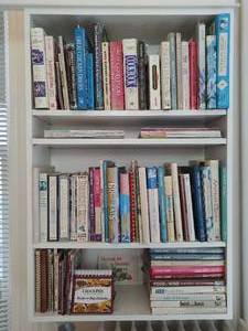 lot 125 image: Huge Collection of Cookbooks