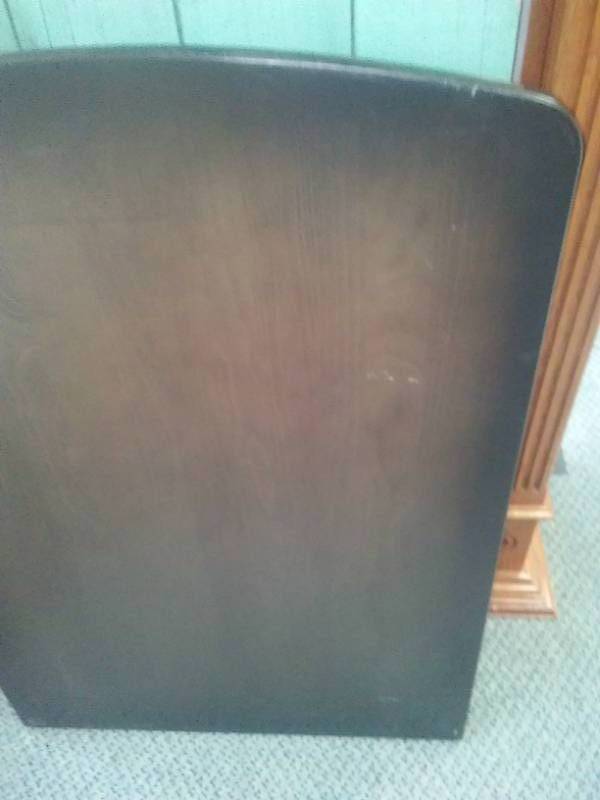 lot 212A image: Wood Table top. (40 x 28), Legs, Railing pieces and more