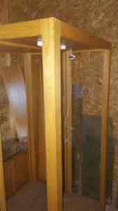 lot 160 image: Open Shelving Oak and Glass Shelves (3).