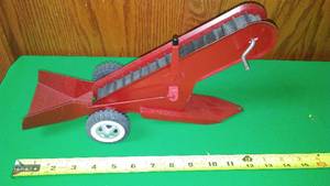 lot 192 image: Tonka Sand Loader