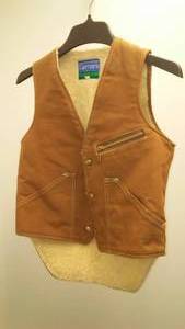 lot 215 image: Carters Vest.