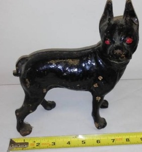 lot 219 image: Vintage Cast English Bulldog
