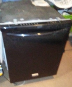 lot 25 image: New Frigidaire Gallery Dishwasher - 3 level wash