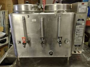 lot 4 image: Cecilware Model FE-200 Automatic Co...