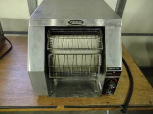 lot 18 image: Hatco Model TRH-60 Commercial Toast...