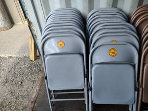 lot 26 image: (24) Folding Chairs...