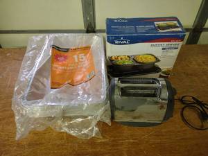 lot 34 image: Buffet Server, Toaster, & Steamer P...