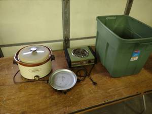 lot 37 image: (2) Hot Plates, Crock Pot, & Tub...