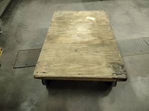 lot 53 image: Flatbed Cart, 32x48...