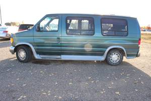 1996 Ford Ecoline E150 - 1 OWNER
