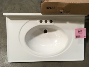 lot 49 image: Glacier Bay Newport 31 in. Cultured Marble Vanity Top with Sink in White Customer Returns See Pictures