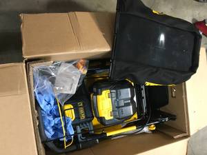 lot 3 image: Dewalt 21.5 in. 20-Volt MAX Lithium-Ion Cordless Battery Walk Behind Push Mower Customer Returns See Pictures No Battery or  Charger