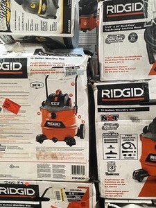 lot 32 image: Pallet of Ridgid Wet  Dry Vac  Various Models and Conditions See Pictures