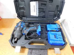 lot 16 image: Kobalt 24-Volt XTR Variable Speed Brushless 12-in Drive Cordless Impact Wrench (1-Battery Included)