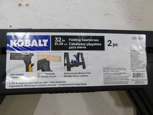 lot 54 image: Kobalt 2-Pack 4.1-in W x 32-in H Plastic Saw Horse (1000-lb Capacity)