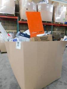 lot 61 image: WHOLESALE PALLET LOT OF GENERAL MERCHANDISE, SMALLS- TOOLS,HARDWARE ITEMS