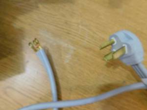 lot 101 image: Utilitech 6-ft 3-Prong Gray Dryer Appliance Power Cord
