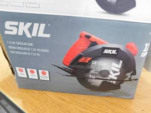 lot 102 image: SKIL 13-Amp 7-14-in Corded Circular Saw