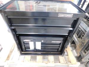 lot 128 image: Craftsman Tool Box