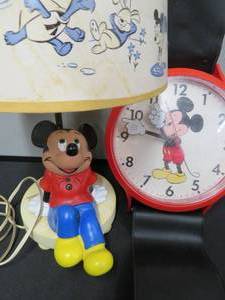 lot 39 image: MICKEY MOUSE 36 LONG WALL CLOCK.  VINTAGE LAMP