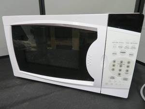 lot 55 image: MICROWAVE OVEN