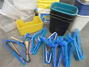 lot 66 image: MISC PLASTIC LOT