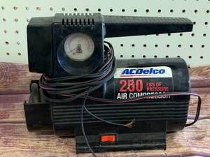 AC Delco 250lb Air Compressor (Needs Plug)