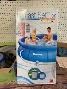 10� X 30� Pool, Pump & Cover
