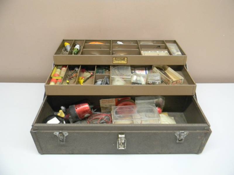 VINTAGE KENNEDY TACKLE BOX FULL OF VINTAGE FISHING GOODIES! - GREAT FOR THE  COLLECTOR! - SEE PICTURES!, MAN CAVE DEALER - VINTAGE MAN CAVE  COLLECTIBLES!