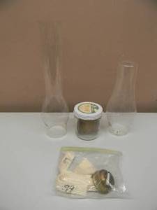 lot 7 image: VINTAGE OIL LAMP PARTS - SEE PICTURES