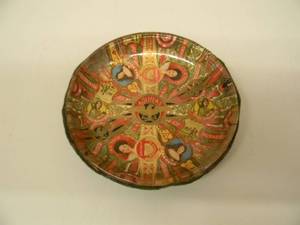 lot 8 image: RARE VINTAGE AMERICANA CIGAR BAND FOLK ART ASHTRAY - NICE - VERY COOL PIECE - APPROX 4 ROUND - SEE PICTURES