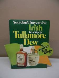 lot 26 image: RARE - VINTAGE TULLAMORE DEW SIGN IRISH WHISKEY EASEL BACK ADVERTISING SIGN - NICE - APPROX 18 by 17 - SEE PICTURES