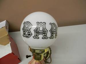 lot 41 image: VINTAGE BAR WALL SCONE LIGHTSIGN - VERY NICE - GREAT PIECE FOR THE CAVE - SEE PICTURES