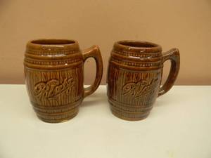 lot 52 image: VINTAGE BLATZ BEER BARREL CERAMIC MUGS - NICE - OLD SCHOOL - SEE PICTURES