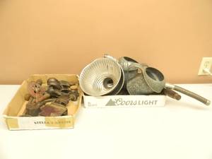 lot 76 image: LARGE COLLECTION OF VINTAGE TOOLS - SOME RARE & VALUABLE - SEE PICTURES