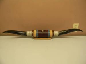 lot 81 image: VINTAGE STEER HORNS - AWESOME, VERY COOL - SEE PICTURES