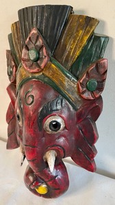 lot 115 image: Elaborate Carved Wooden Mask from India