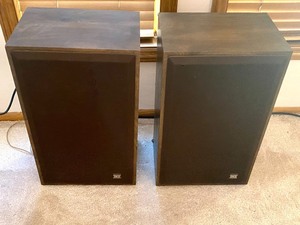 lot 147 image: Pair of Vintage DKD 12 Speakers