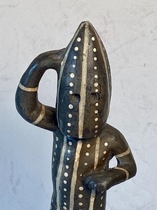 lot 40 image: Intriguing Figurine from Onas Chile