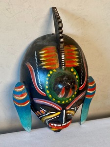lot 39 image: Colorful Wooden Venezuelan Wall Mask