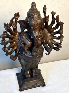 lot 42 image: Metal Indian Valiant Form of Lord Ganesha Figurine with 16 Arms