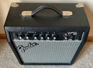 lot 160 image: Fender Frontman 15G Amplifier