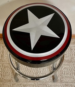 lot 199 image: Fantastic Barstool