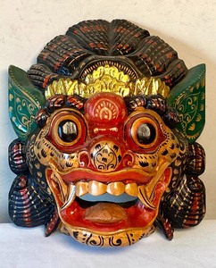 lot 36 image: Bali, Indonesia Wood Carved Elaborate Mask